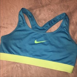 nike sports bra